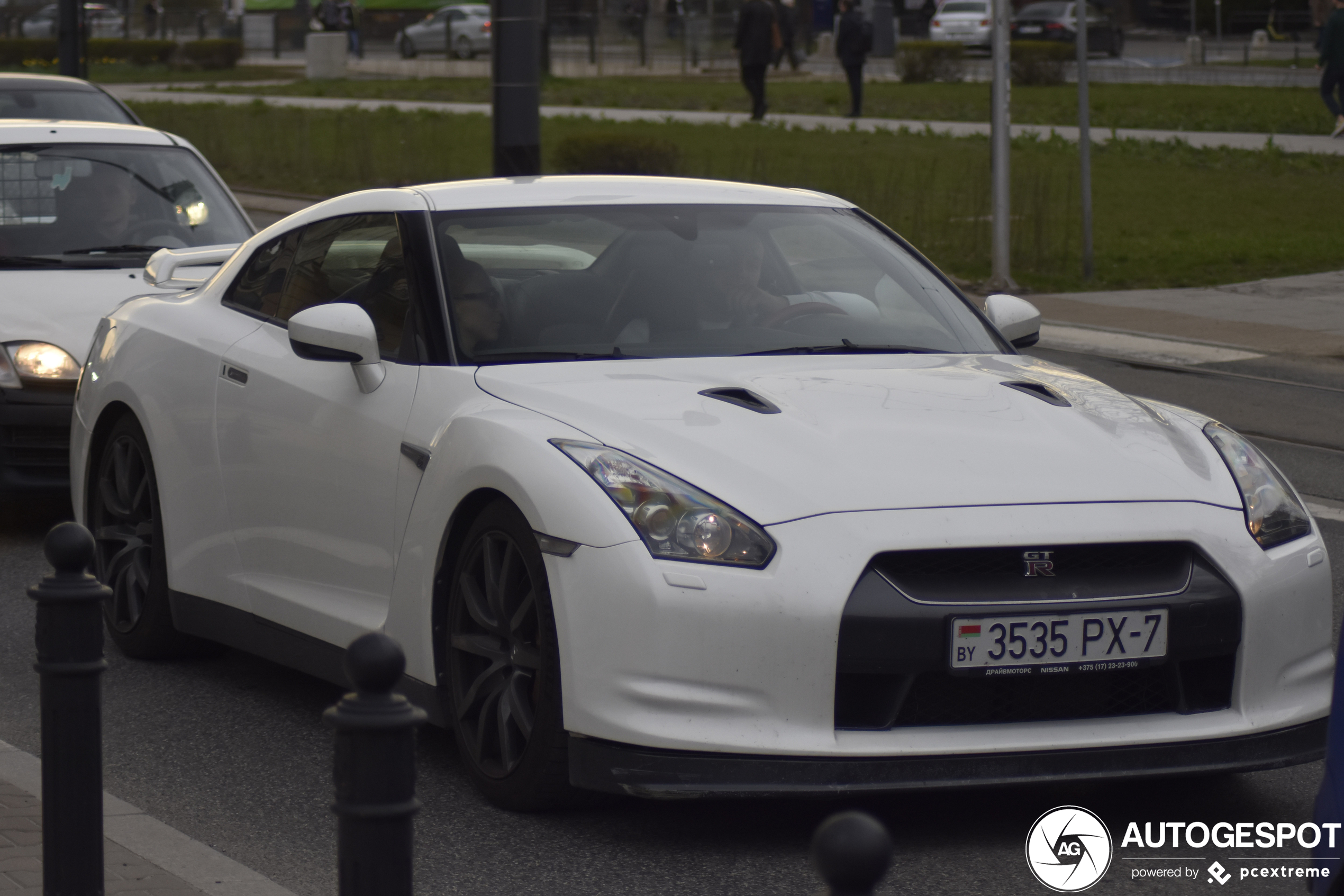 Nissan GT-R