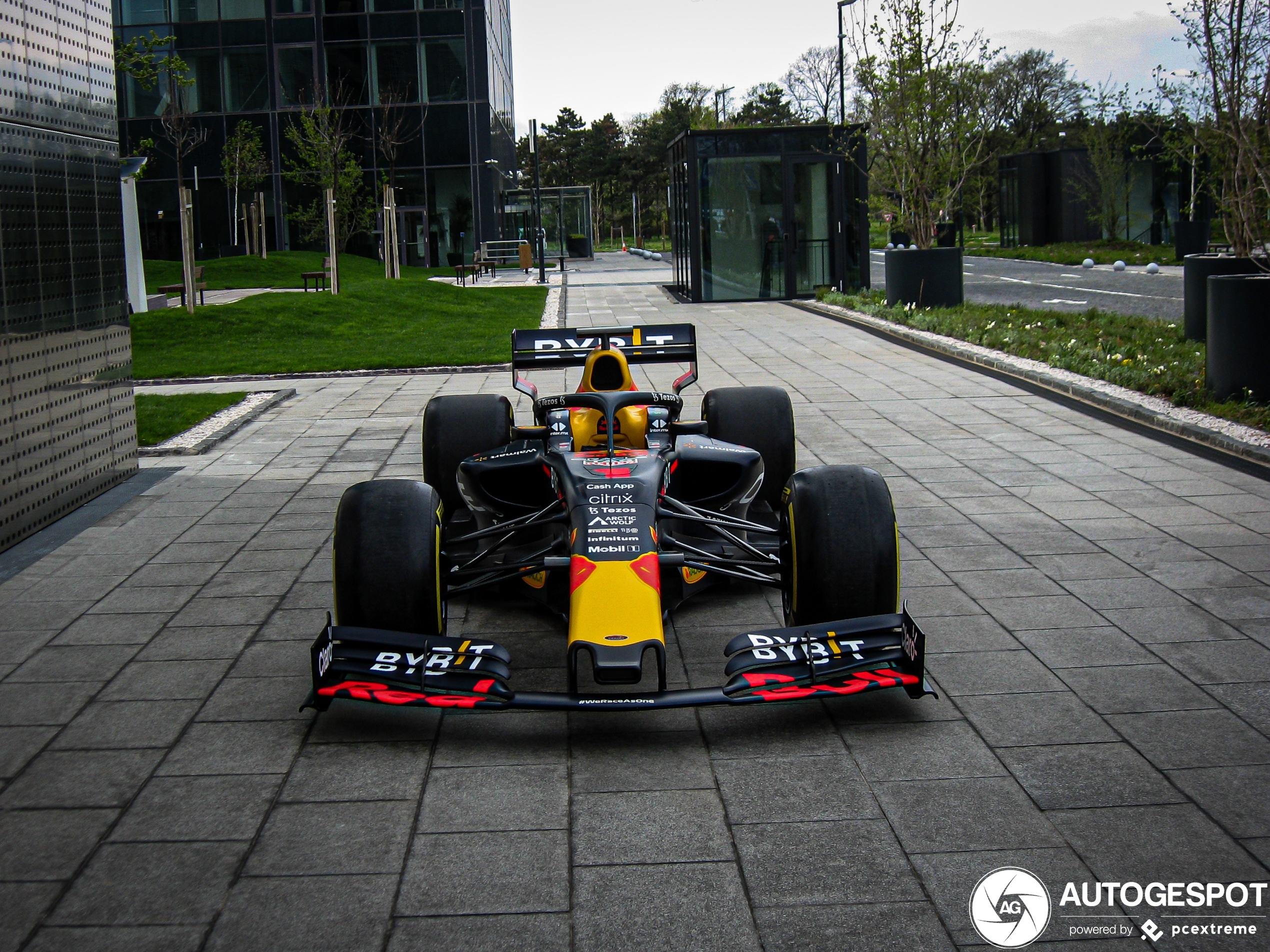 Red Bull Racing RB13