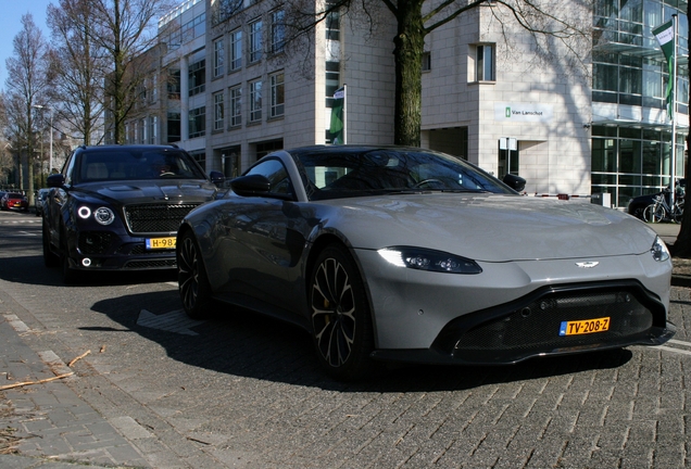 Aston Martin V8 Vantage 2018