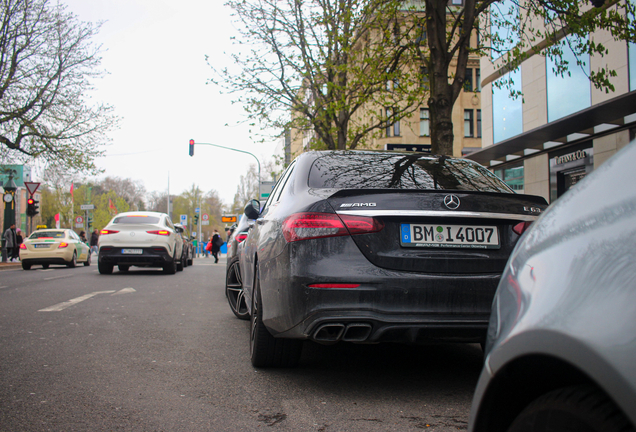 Mercedes-AMG E 63 S W213 2021