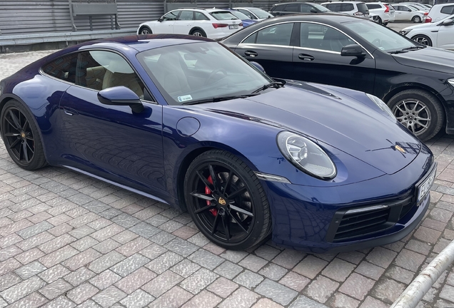 Porsche 992 Carrera 4S