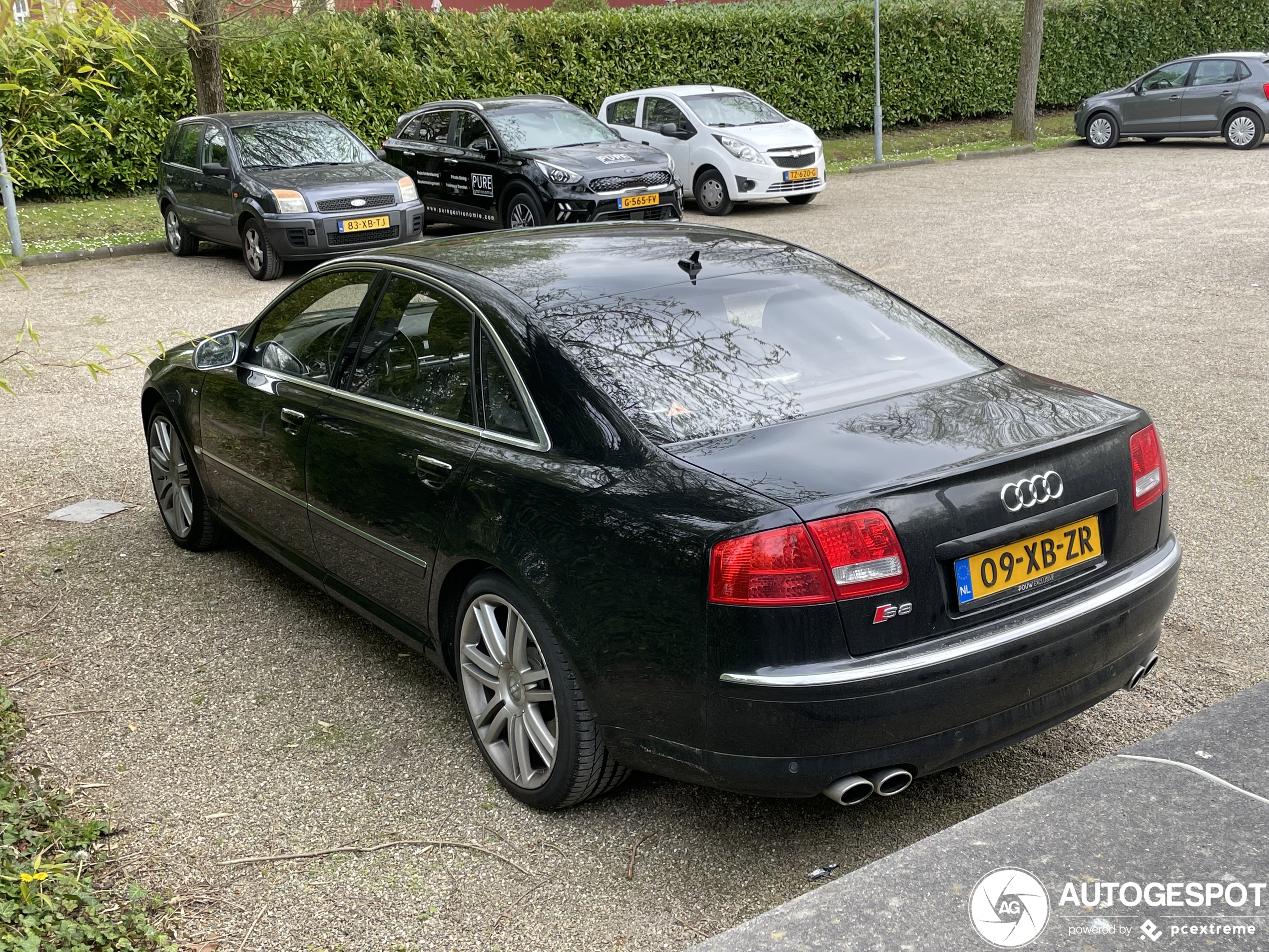 Audi S8 D3