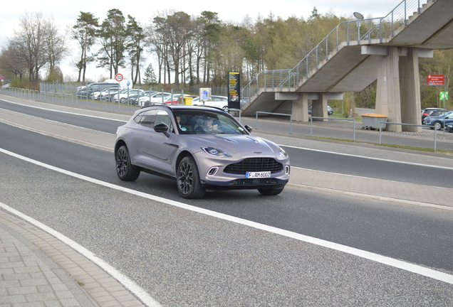 Aston Martin DBX