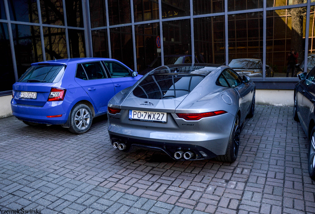 Jaguar F-TYPE P450 Coupé 2020