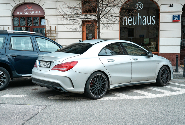 Mercedes-Benz CLA 45 AMG C117