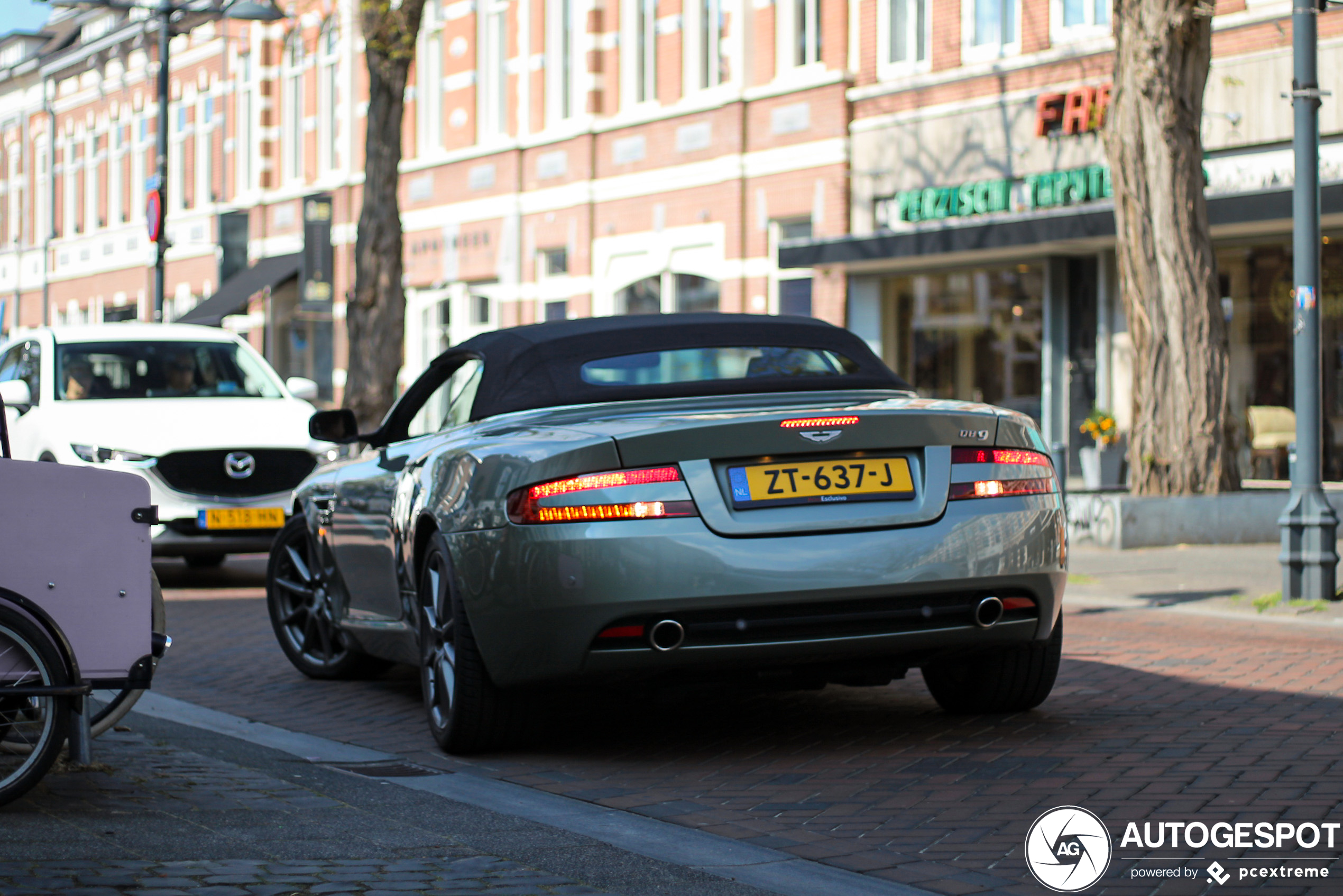 Aston Martin DB9 Volante