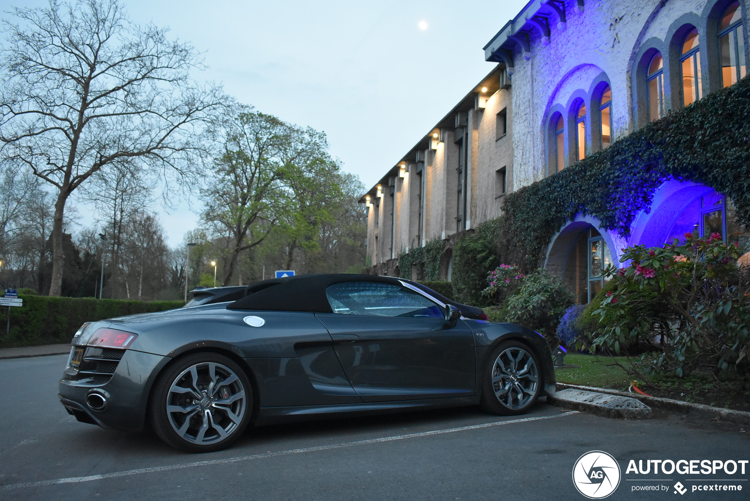 Audi R8 V10 Spyder