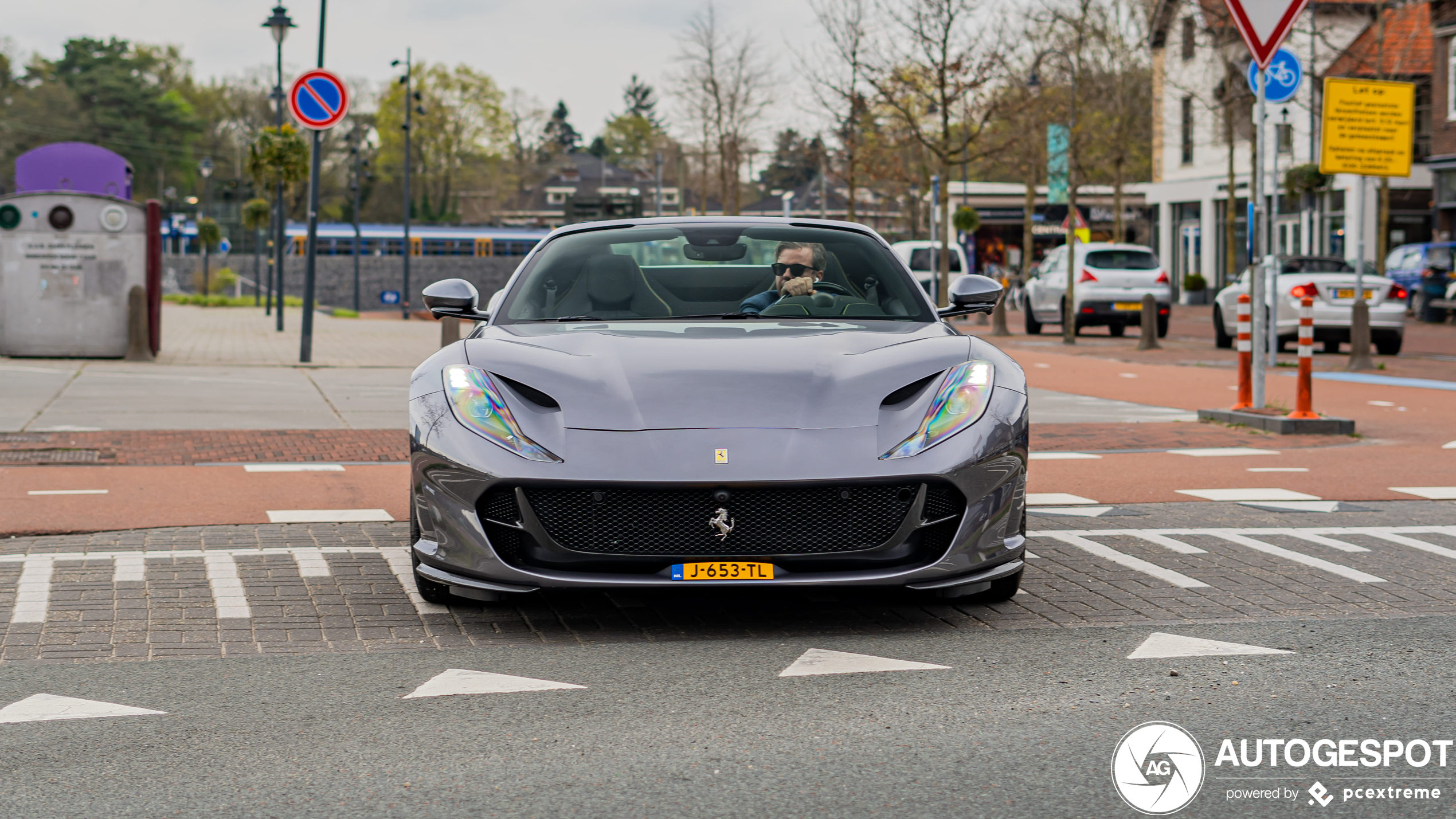 Ferrari 812 GTS