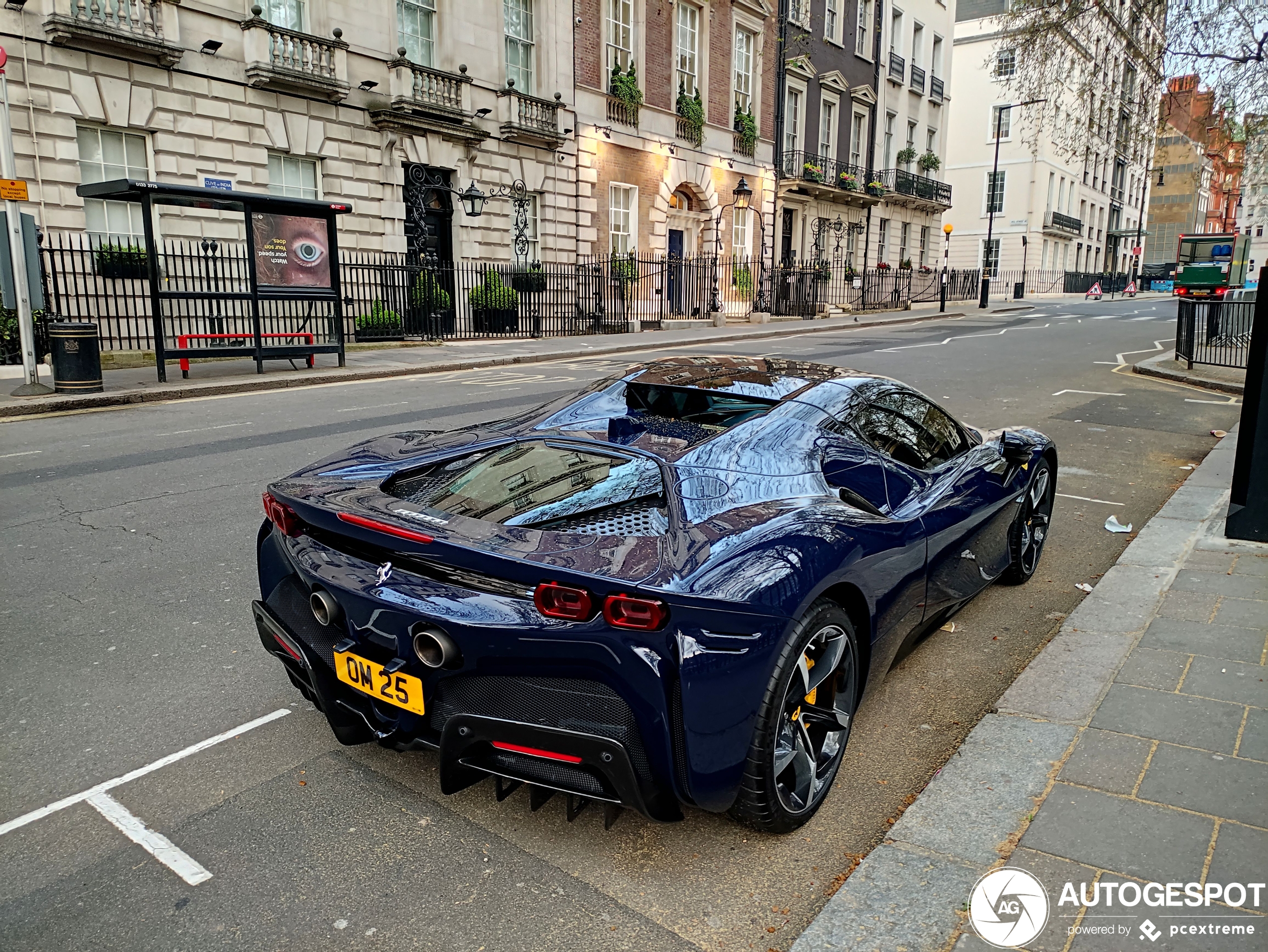 Ferrari SF90 Spider