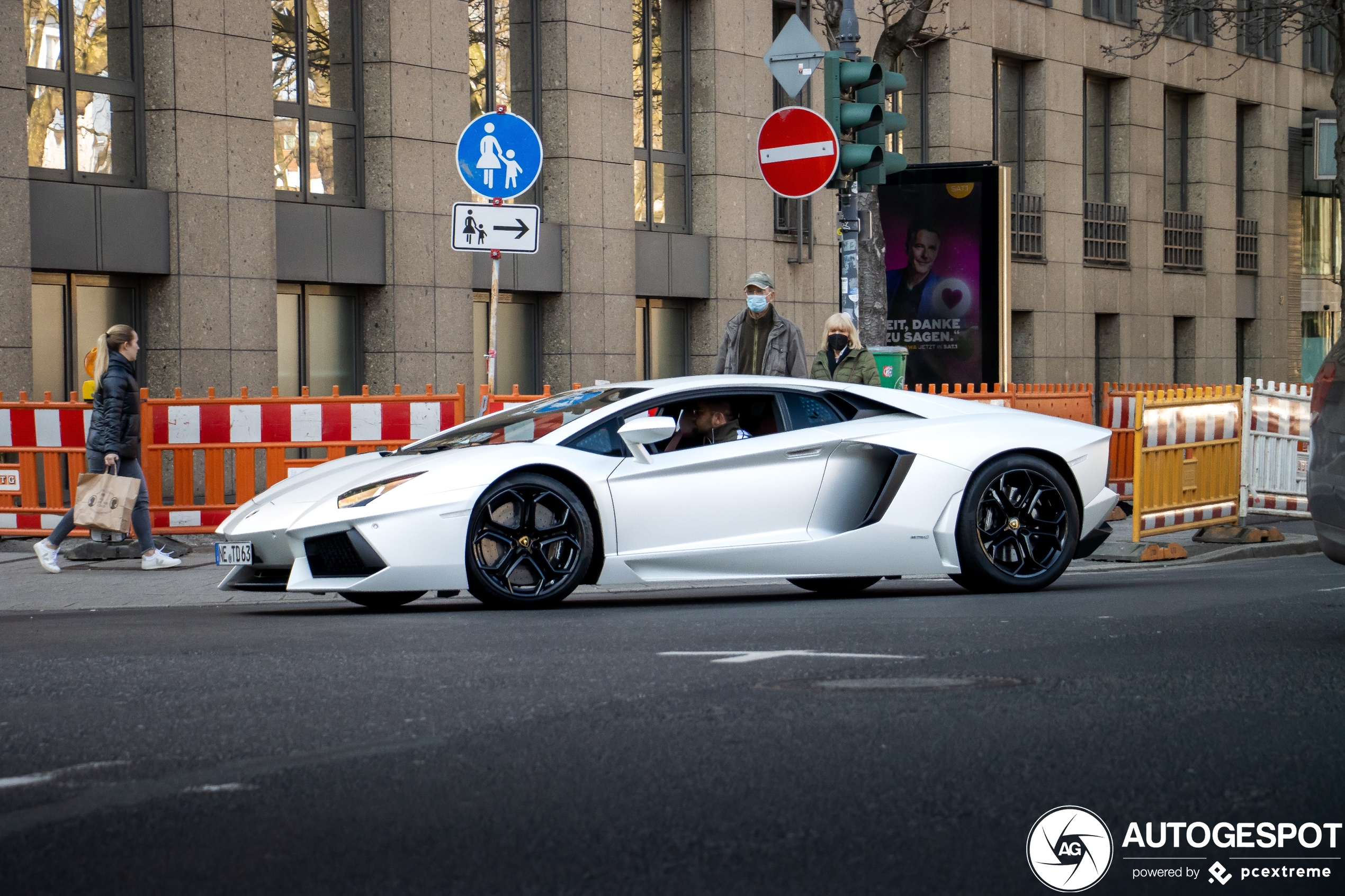 Lamborghini Aventador LP700-4