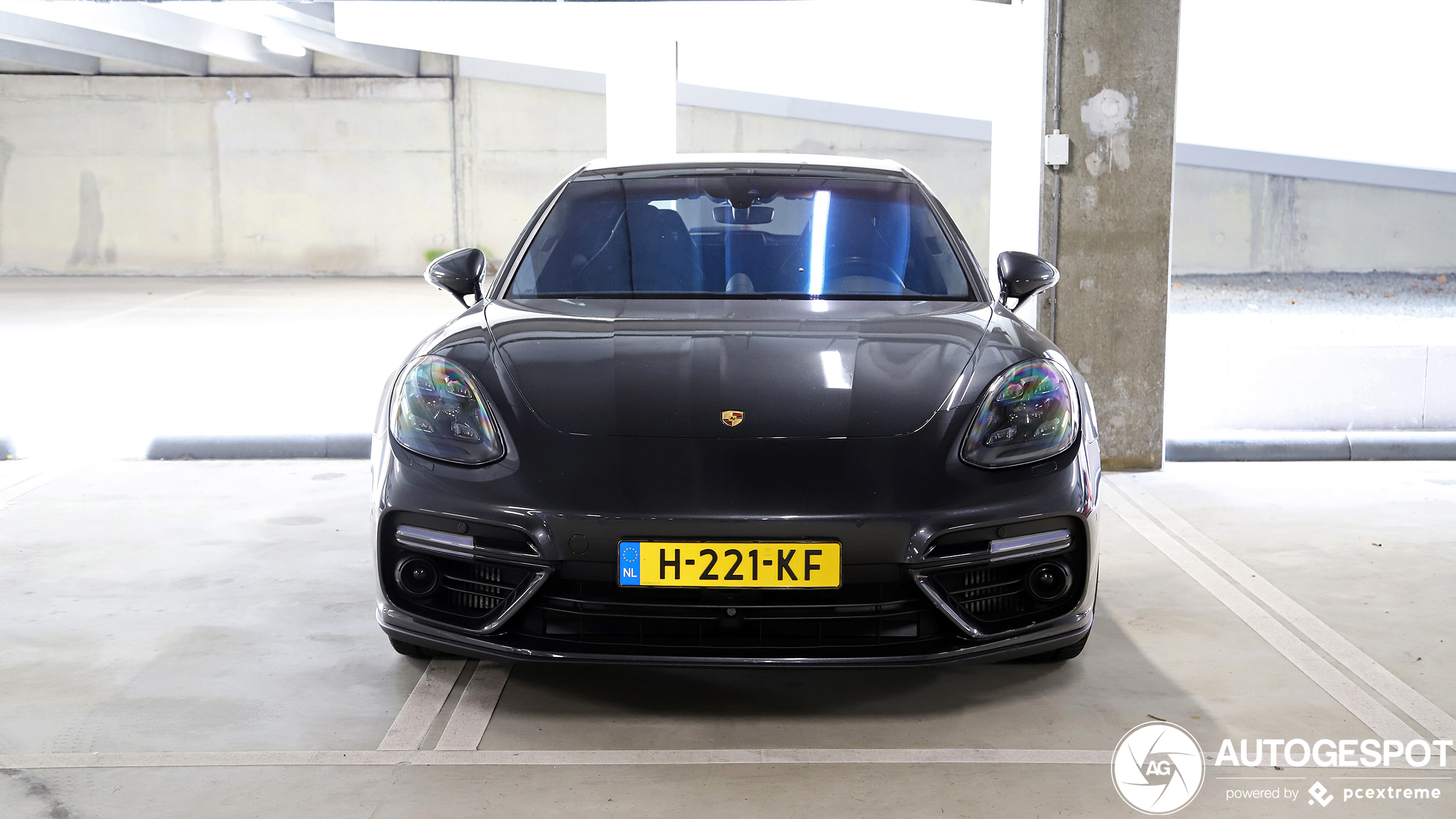 Porsche 971 Panamera Turbo S E-Hybrid Sport Turismo