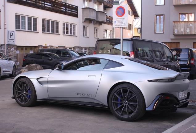 Aston Martin V8 Vantage 2018