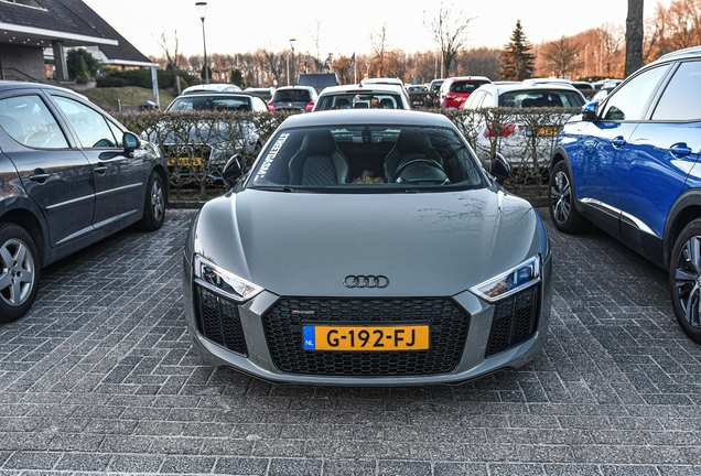 Audi R8 V10 Plus 2015