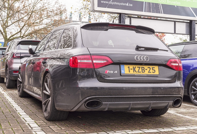 Audi RS4 Avant B8