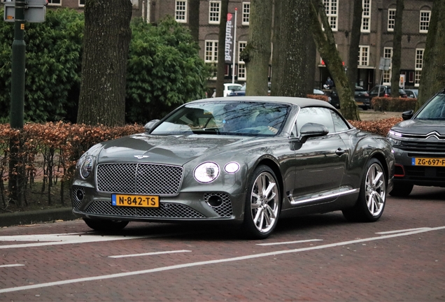 Bentley Continental GTC V8 2020