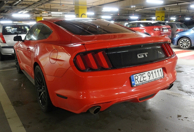 Ford Mustang GT 2015