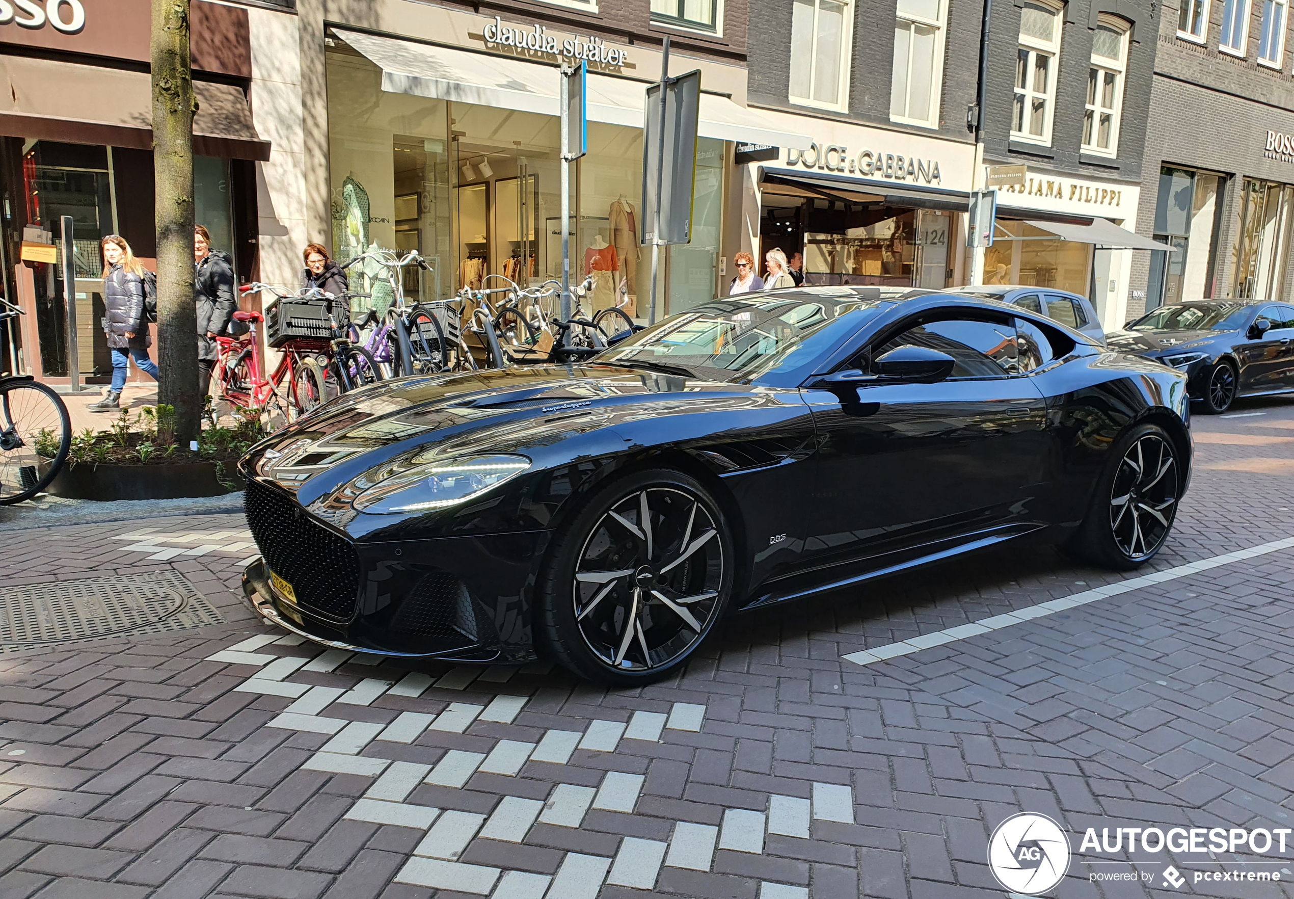 Aston Martin DBS Superleggera