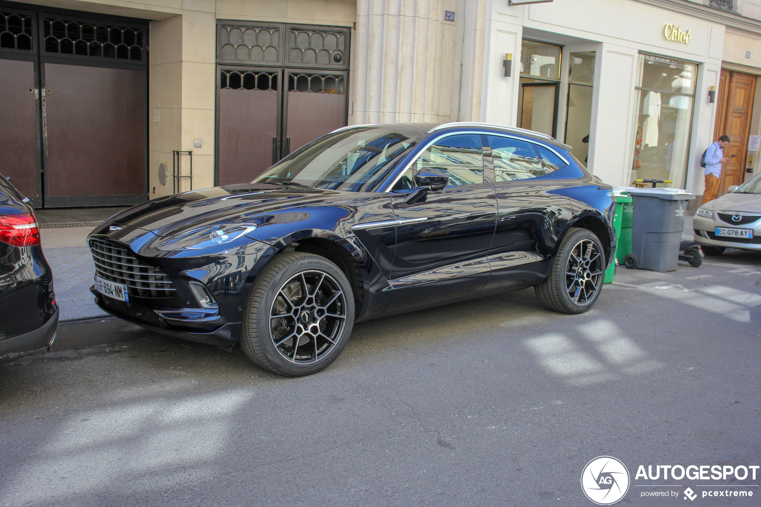 Aston Martin DBX