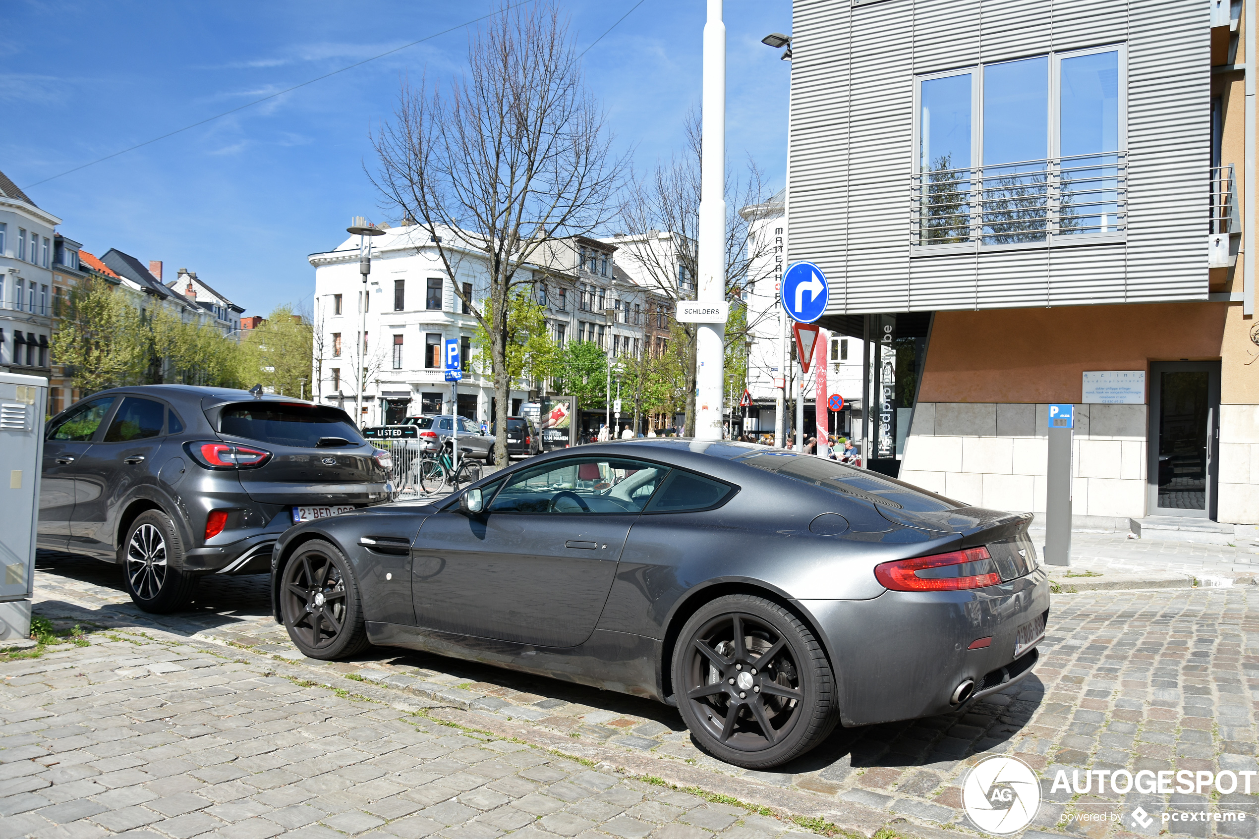 Aston Martin V8 Vantage