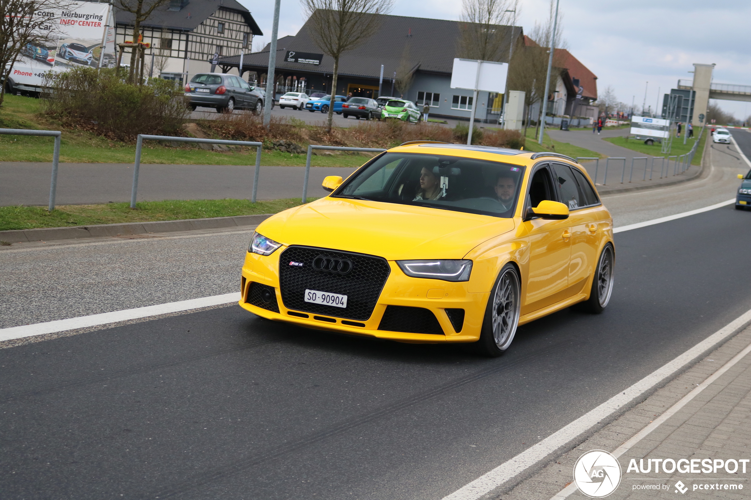 Audi RS4 Avant B8