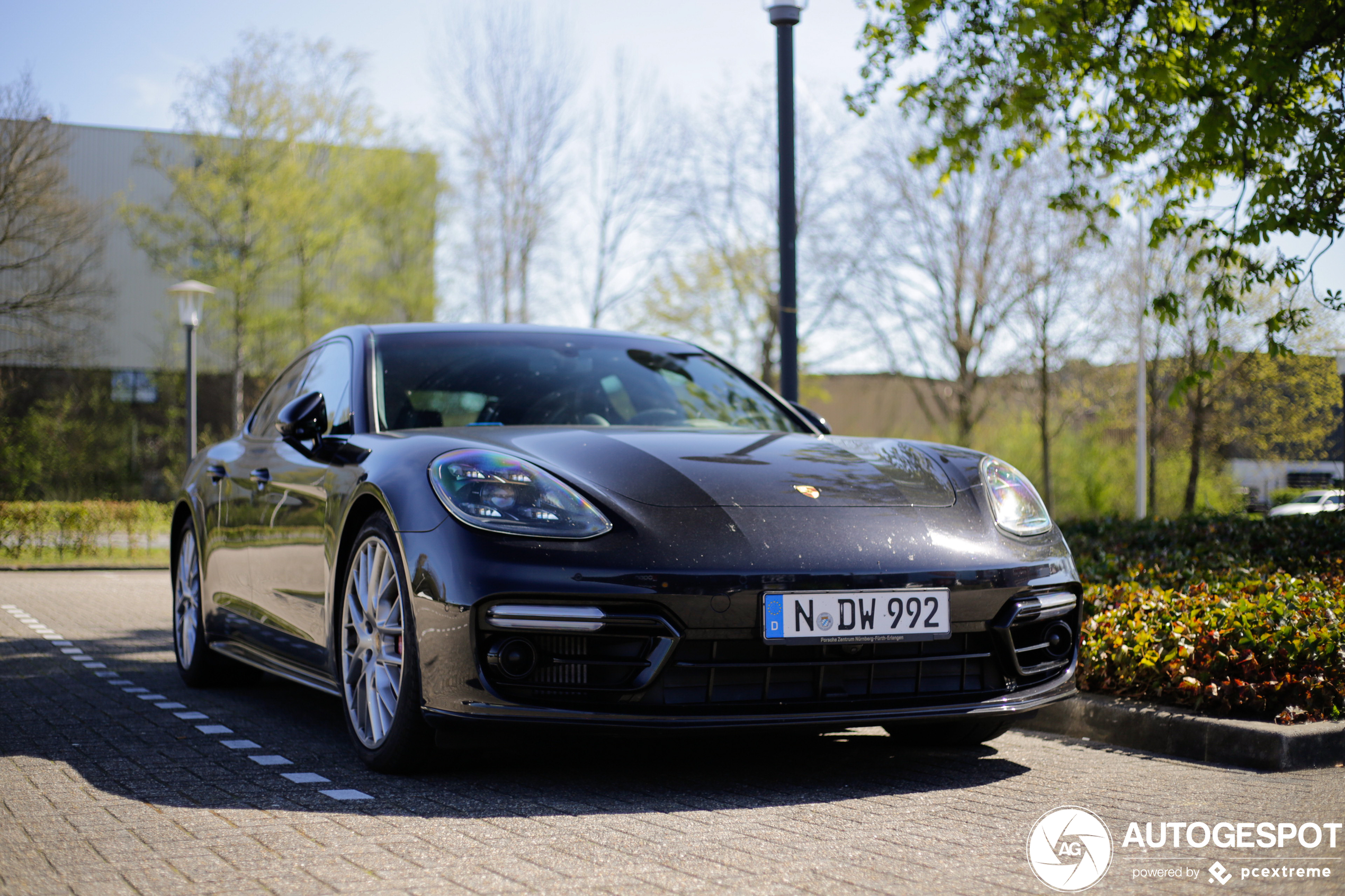 Porsche 971 Panamera GTS MkI