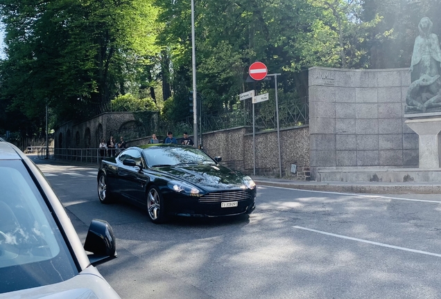 Aston Martin DB9