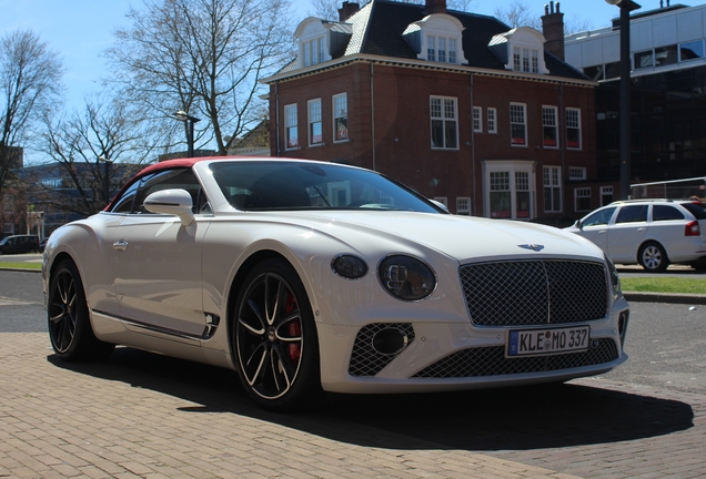 Bentley Continental GTC 2019