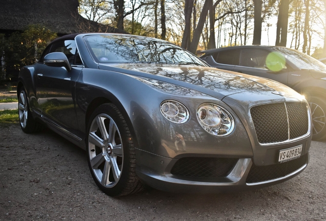 Bentley Continental GTC V8