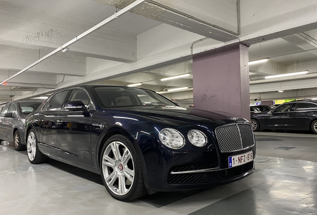 Bentley Flying Spur V8