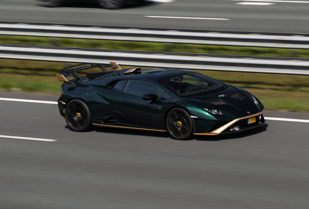 Lamborghini Huracán LP640-2 STO