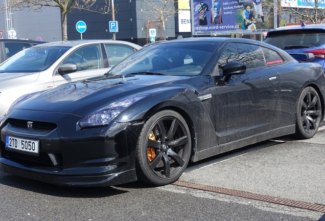 Nissan GT-R