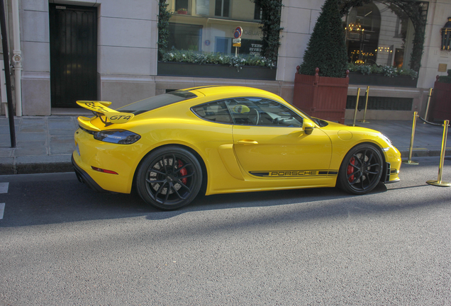 Porsche 718 Cayman GT4