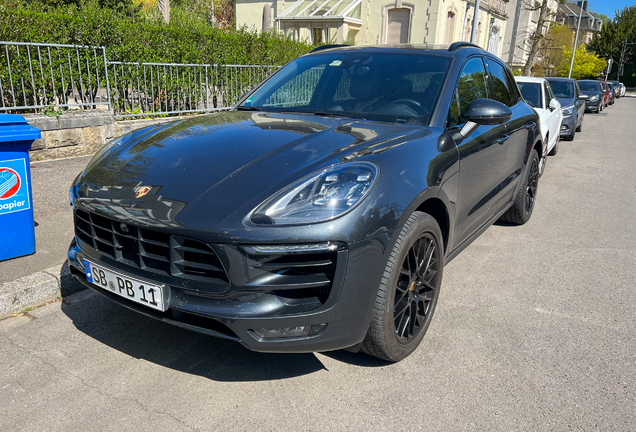 Porsche 95B Macan GTS