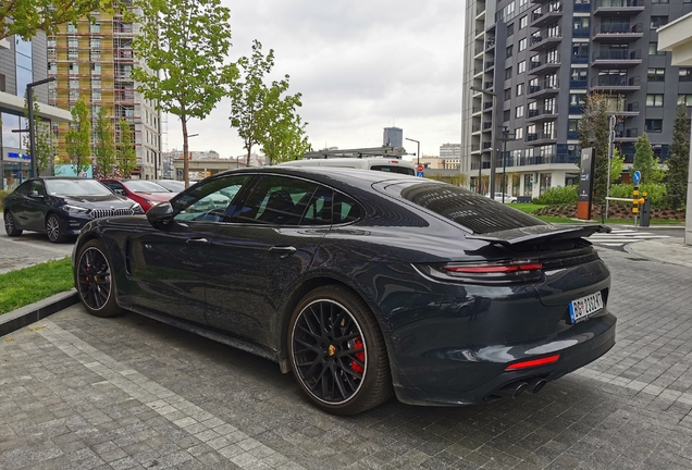 Porsche 971 Panamera Turbo