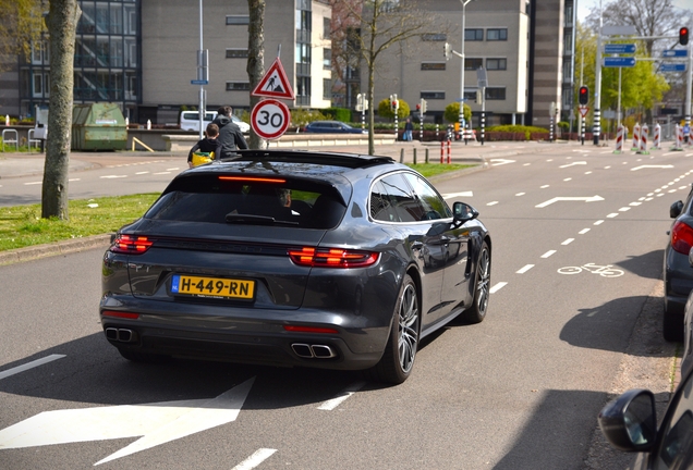 Porsche 971 Panamera Turbo Sport Turismo