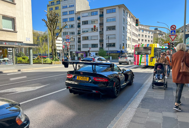 SRT 2016 Viper ACR Extreme