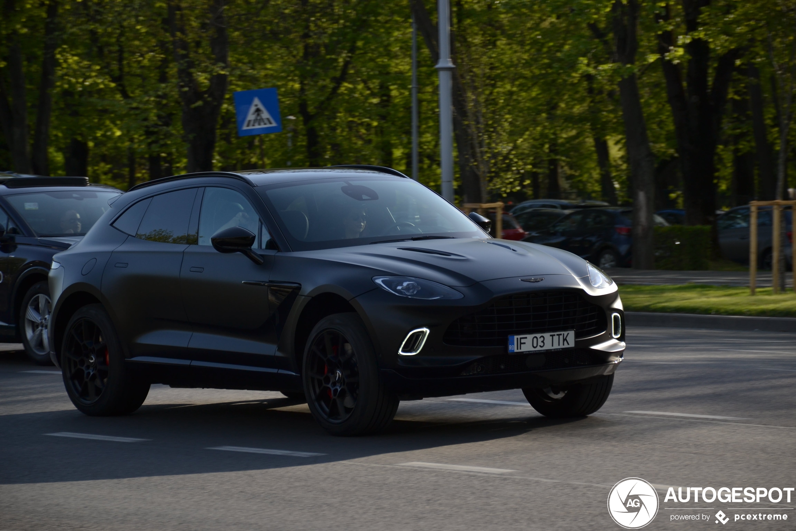 Aston Martin DBX