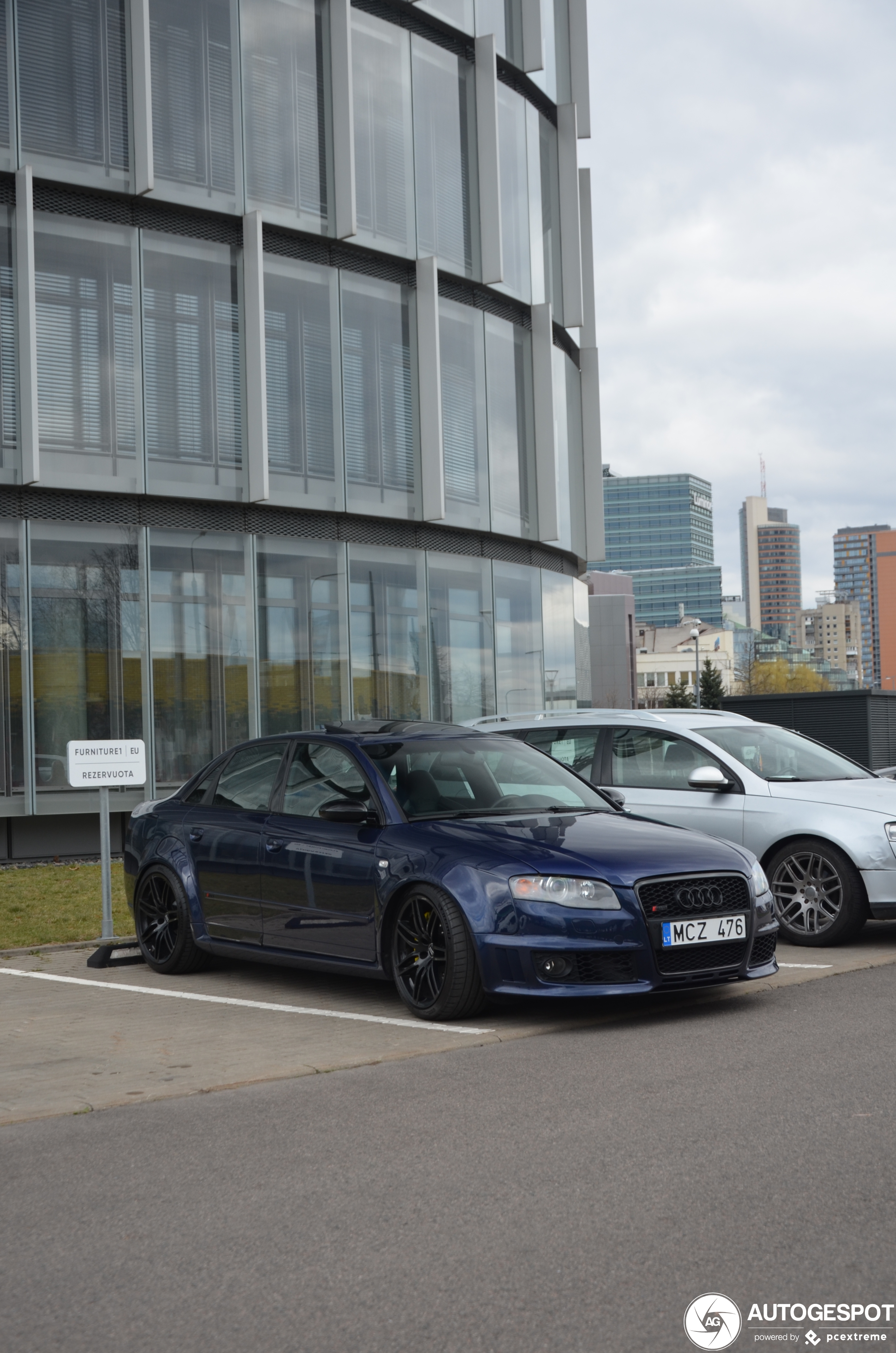 Audi RS4 Sedan