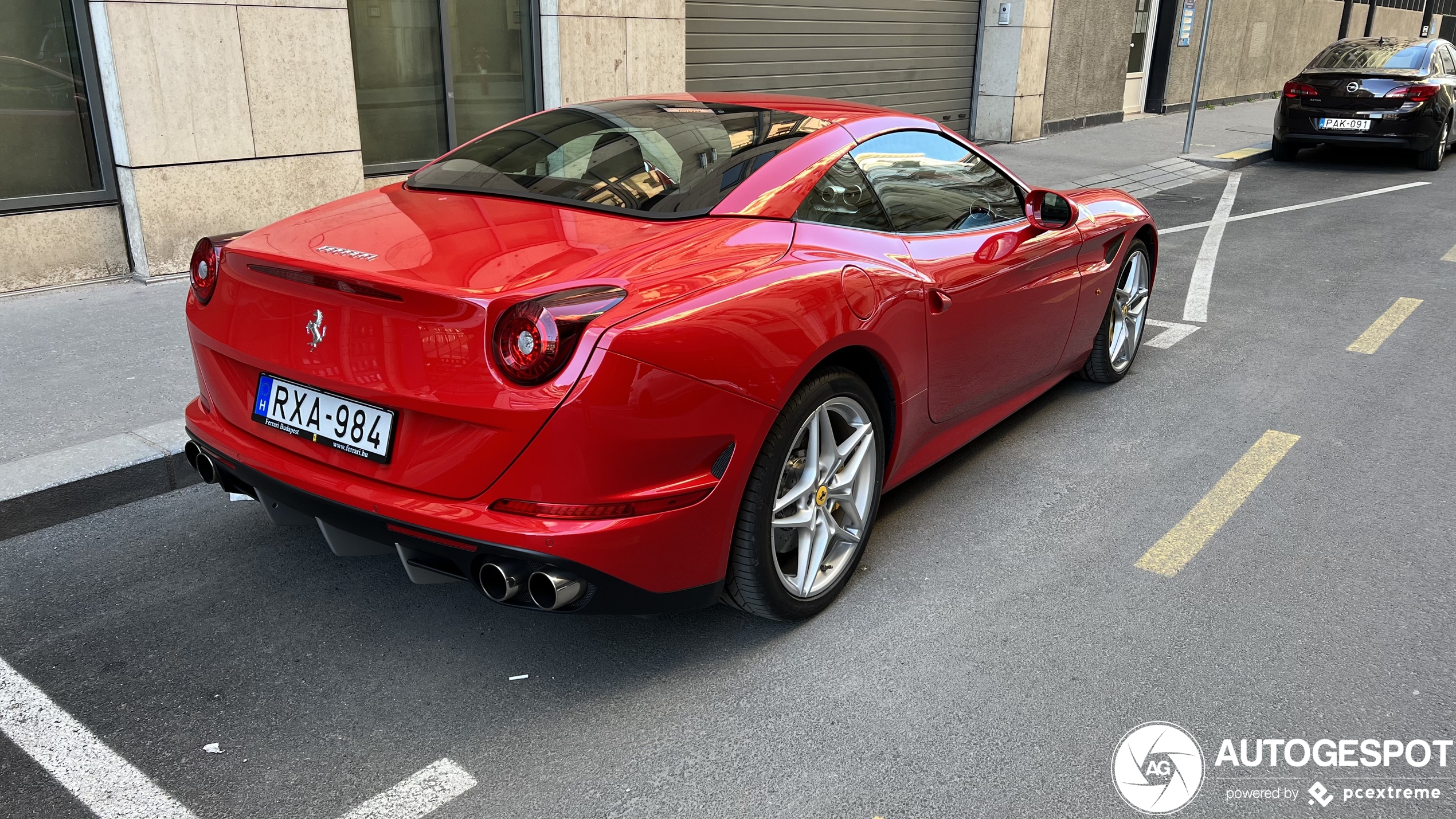 Ferrari California T