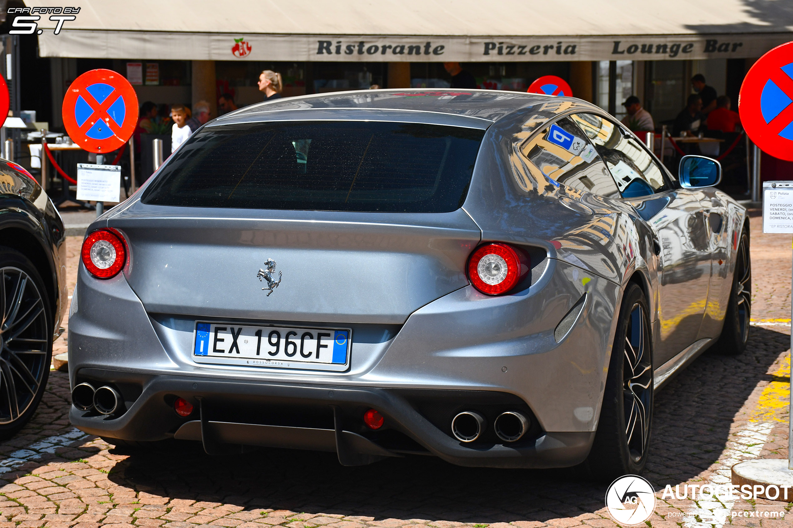 Ferrari FF