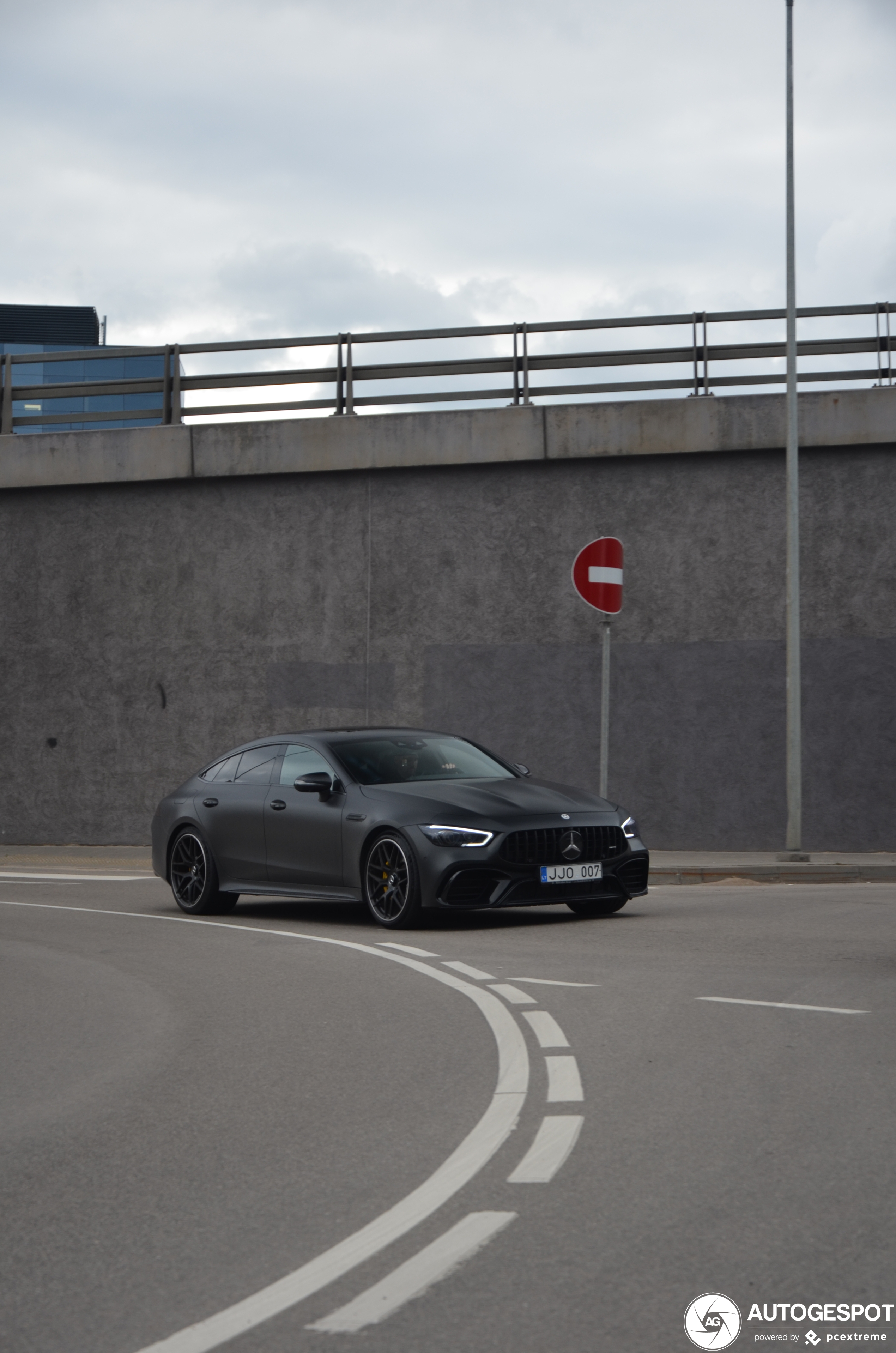 Mercedes-AMG GT 63 X290