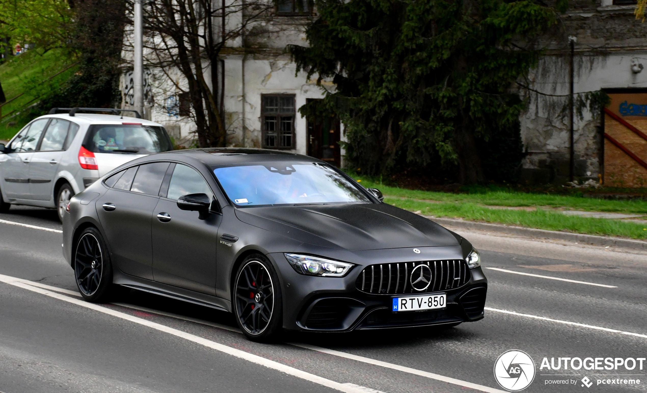 Mercedes-AMG GT 63 X290