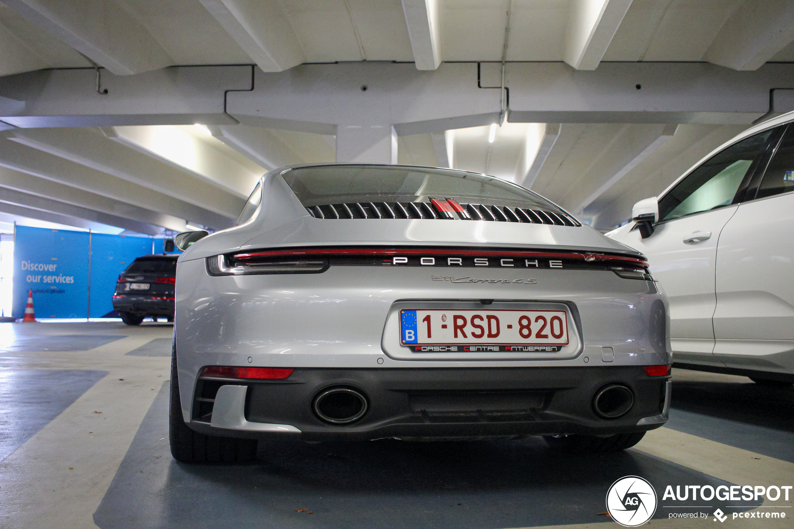 Porsche 992 Carrera 4S