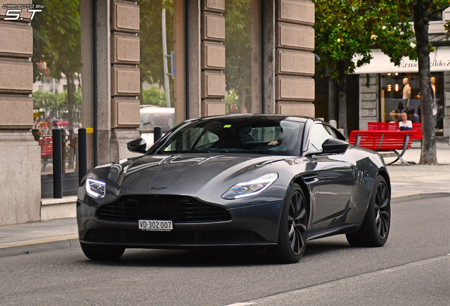 Aston Martin DB11