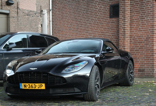 Aston Martin DB11 V8 Volante