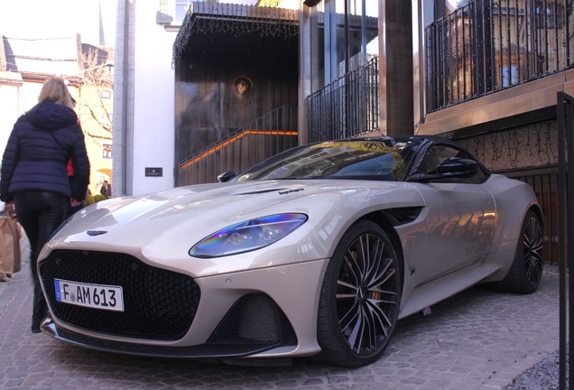 Aston Martin DBS Superleggera Volante