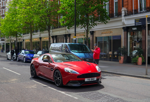 Aston Martin Vanquish 2013