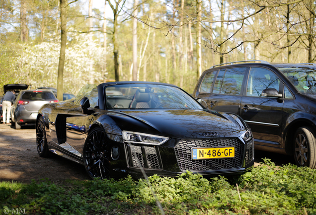 Audi R8 V10 Spyder 2016