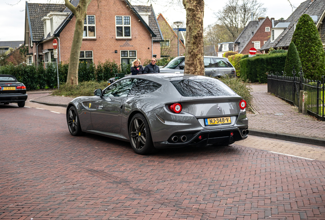 Ferrari FF