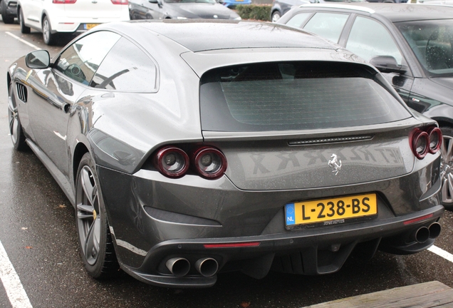 Ferrari GTC4Lusso